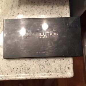 Makeup revolution blush palette